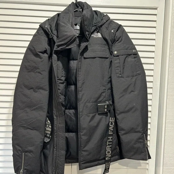 The north face sport winter jacket. - Picture 2 of 9